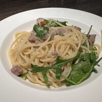 grigio la tavola - 