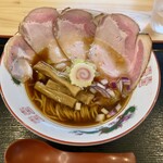 Menya Nanai Chi - 鶏しょうゆ　950円