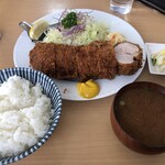 カロリー - ジャンボマルタ定食（ヒレ300g）