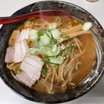 麺房マービン - 料理写真:味噌豚骨ラーメン 大盛