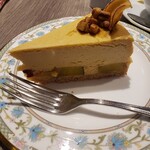 Ru Saron Do Ninasu - さつま芋のチーズケーキ