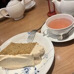 ダッキーダック - 本日のケーキ(紅茶シフォン)セット