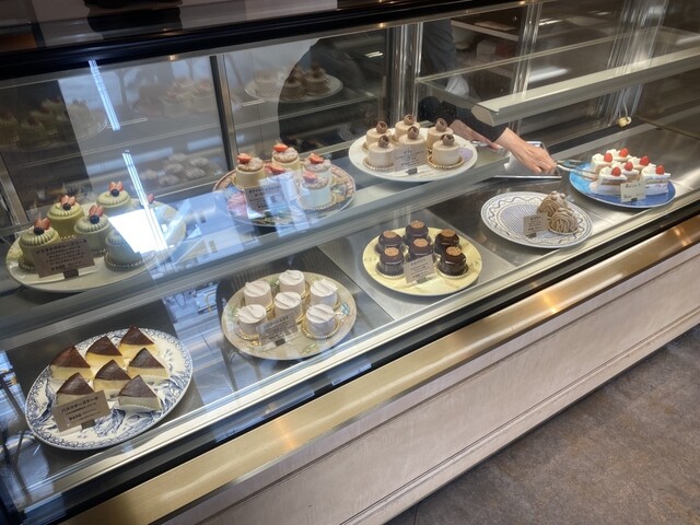 ジュールグーフェ　ル　リーヴルドゥパティスリー ジュールグーフェ ル リーヴルドゥパティスリー ジュールグー