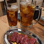 焼肉しづる - 黒ウーロン茶、ジョッキウーロン茶