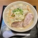 味噌ラーメン はちべえ - 料理写真: