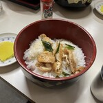 萬福 - [昼のセットメニュー]
中華そば+キツネ丼(小) 950円