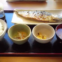 炭火焼イタリアン 海串 ブラーチェ - 文化サバの炭火焼き定食840円