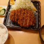 Ponchi Ken - 厚切りロース定食