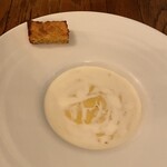 ダコージ - とうもろこしの冷たいスープ