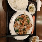 Zyunchuugokuden Tousisenryouri Senpinsyan - 宮爆鶏丁定食、約900円