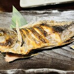 跳魚 - イサキの塩焼き