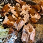 Wakadori - 搭配特製醬汁的撕雞