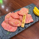 焼肉 ONAKANOMIKATA - 特上タン塩（税込2,530円）