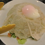 ラーメン 三日月 - フジヤマ風サラダ温玉添え　680円