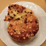 BAGEL & BAGEL - 濃厚ピーナッツバター&ミルクチョコ断面