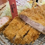 とんかつ 美とん - 林ロース・特上食べ比べ定食