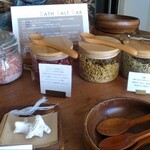 One Suite THE GRAND - 自由にオリジナルバスソルトを作って楽しめます◎