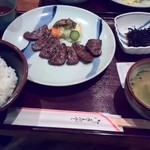 伊達屋 - 牛タン定食　900円