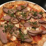 ダコージ - Pizzaアナトラ(トマトソース・バジル・モッツァレラ・スモークした鴨ロース)