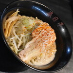 Aburasoba Kasugatei - 鳥豚油そば・並盛（８５０円）＋野菜増し（食べログクーポンで無料）２０２４年１月