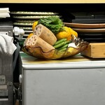 天ぷら はせ川 - 新鮮で美味しそうな野菜です