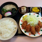 Nakayoshi - かきフライ定食　味噌汁をそばに変更