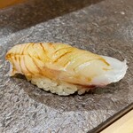 鮓 伊保 - ヒラメの昆布〆