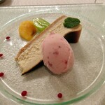 プルミエ - マロンのチーズケーキと木苺のソルベ