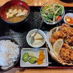 こだわり炭火焼鳥 ふらふら - つけ込みからあげ御膳￥800