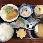 萬里 - 料理写真:萬里定食（ごはん大盛り+１３０円）