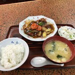 中華 丸長 - 酢豚定食 900円