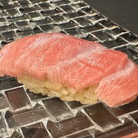 赤坂 鮨大谷 - 鮪大トロ 長崎藻塩