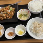 台湾料理 福来順 - 鶏肉の味噌炒め定食