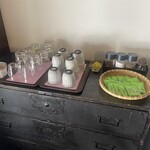 Kawamura Seinikuten - お茶、水セルフ