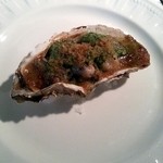 レストランブレ - 牡蠣貝のグラタン・ブルギニヨン風