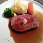 レストランブレ - 牛フィレ肉のロースト・レフォールソース