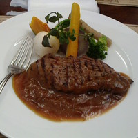 ビストロ・ミル・プランタン - ランチ1,800円（甲州麦芽ビーフもも肉グリエ）