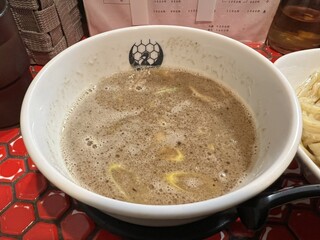 Tsurukame - 魚介醤油つけ麺 1,040円 (つけ汁)