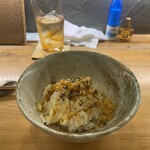 ばば天 - 締めの卵かけ御飯にトリフ振りかけ