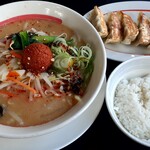 幸楽苑 - 料理写真:旨辛担々麺セット(990円也) ボリュームセットです！