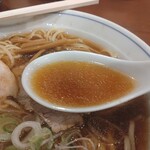 中華そば 共楽 - スープ