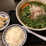 Menya Yuuki - 期間限定台湾ラーメン＋餃子ライスセット