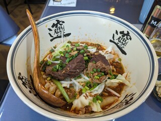 八鮮大連餃子 - 「牛肉ビャンビャン麵」