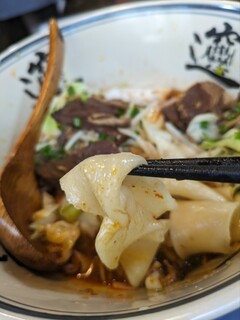 八鮮大連餃子 - モッちりした幅広麺が美味い
