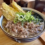 Udon Niku No Umezen - 肉ゴボウ天うどん830円麺大盛りプラス100円