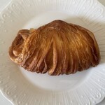 テーラ・テール - クロワッサン「サリュー」340円