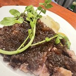 Niou - 大きなお肉も丁寧な仕込みで柔らかくて美味しい