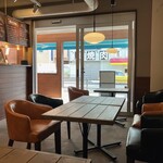 CAFE MAREE - 밖이 보이기 때문에, 만남의 장소로도 이용할 수 있습니다.