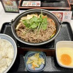 吉野家 国道３５４号線館林店 - 牛すき鍋膳