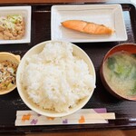 Nattou Koubou Sendaiya - 納豆食べ放題鮭定食